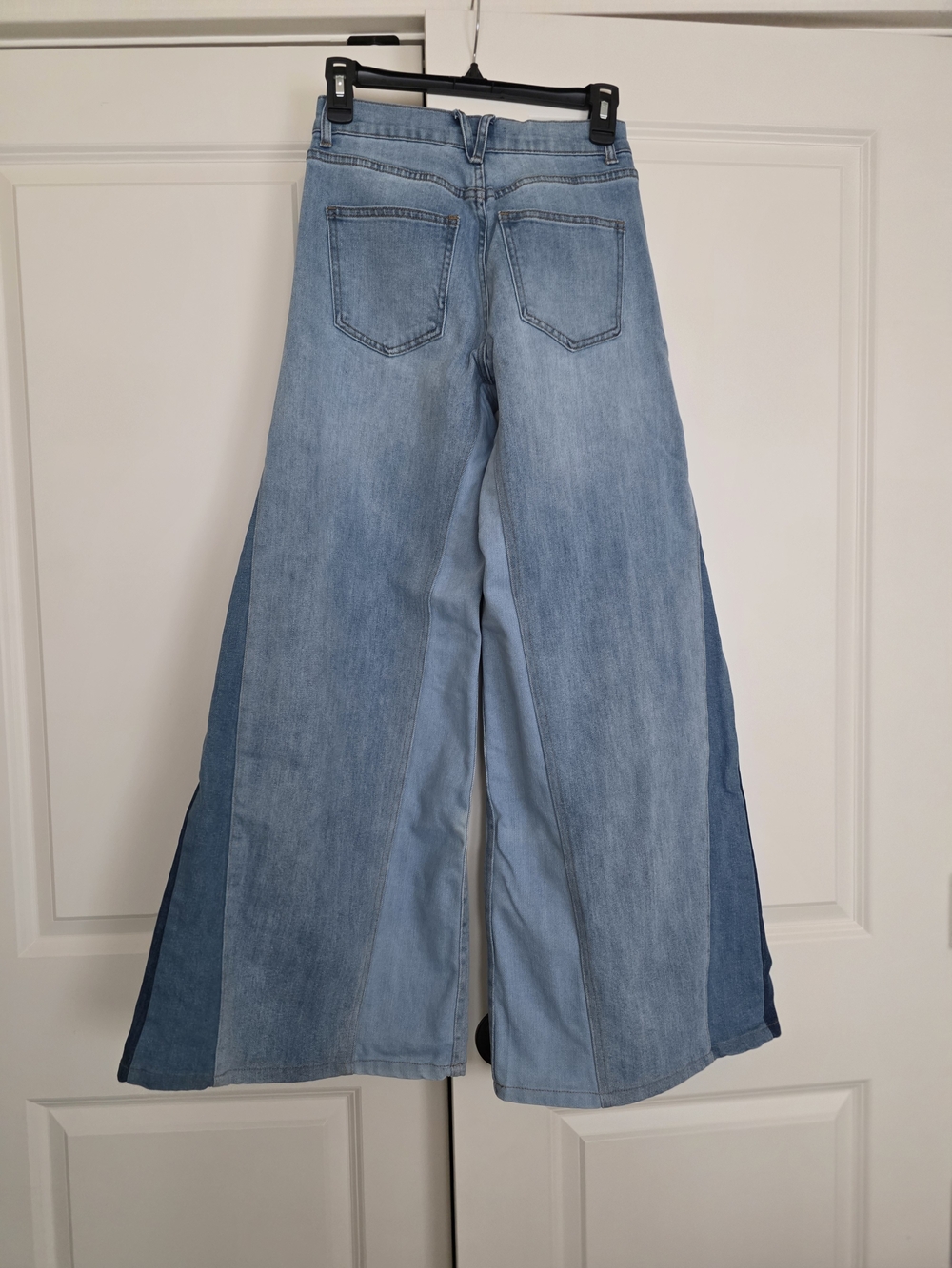 Patchwork Wide-Leg Women’s Jeans - Light Blue - Picture 2 of 3